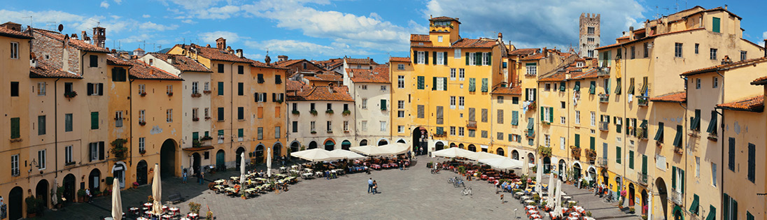 Explore the city of Lucca