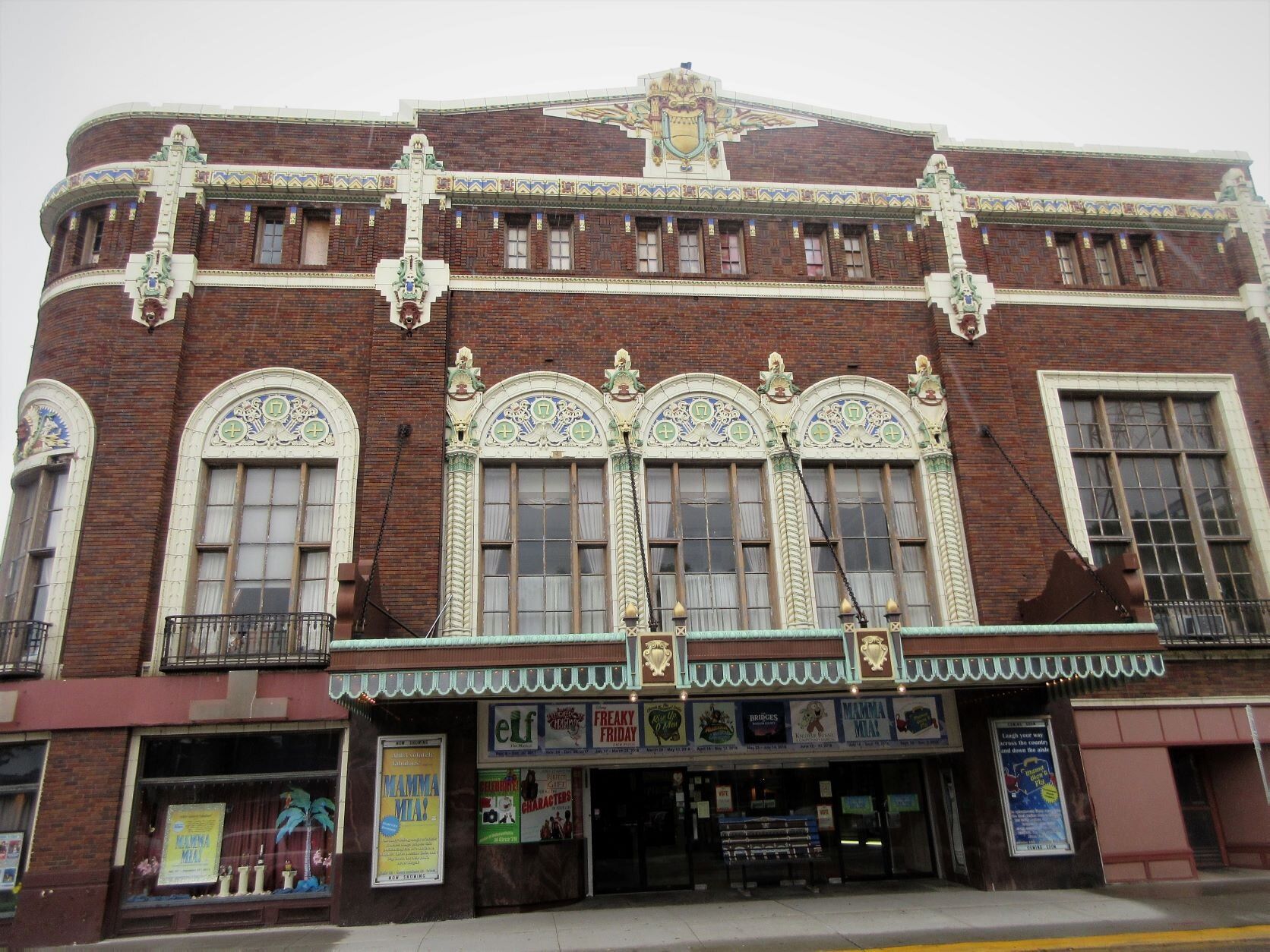 Circa 21 Dinner Playhouse