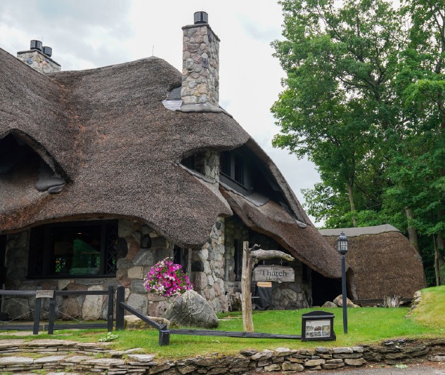 Charlevoix Mushroon Houses