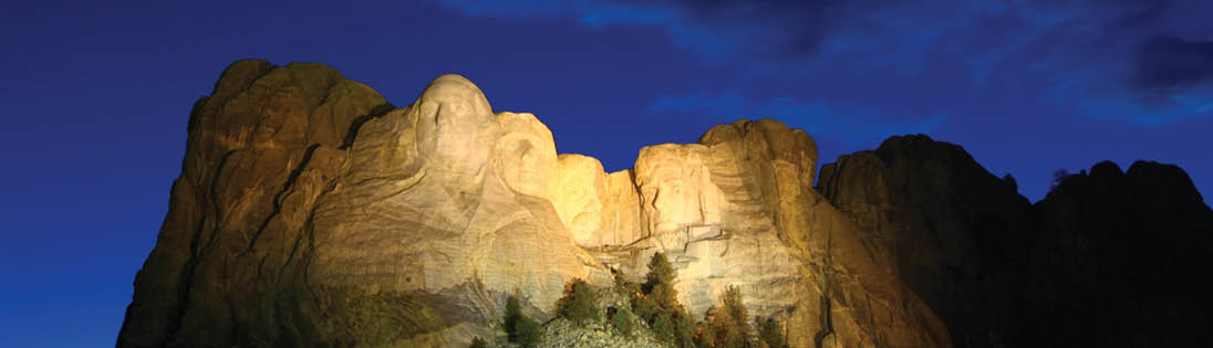 Mt Rushmore at night