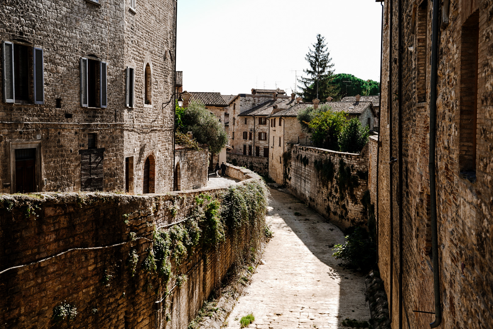 Explore the towns of this region